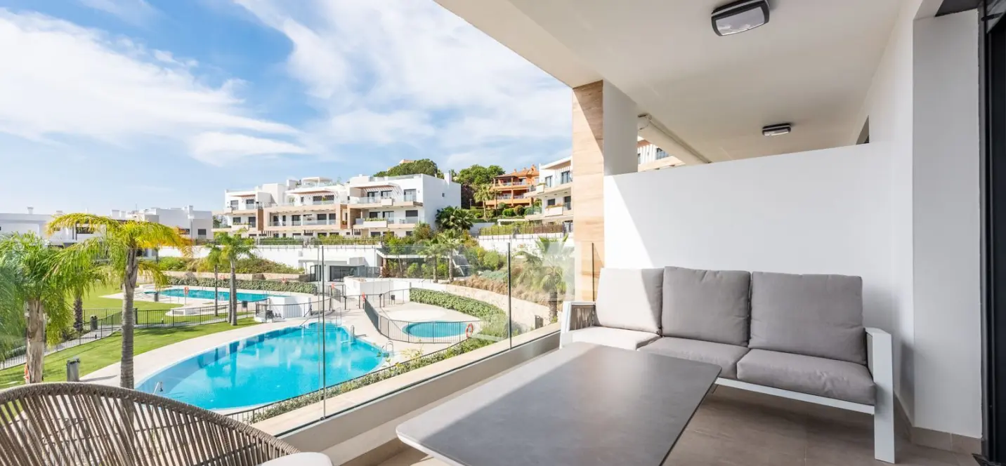 Venta de apartamento en planta media en Atalaya 3