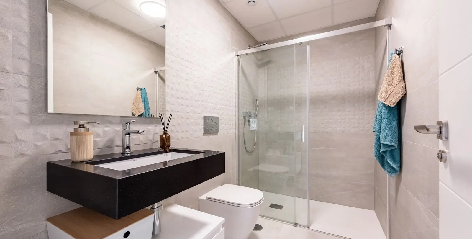 Sale of middle floor apartment in Atalaya 15