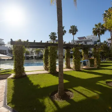 Sale of middle floor apartment in San Pedro de Alcántara