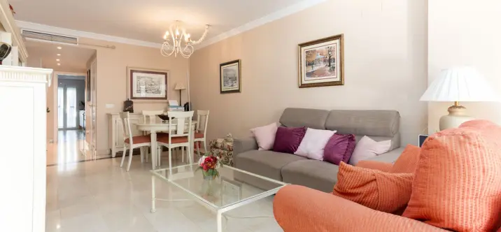 Sale of middle floor apartment in San Pedro de Alcántara 3