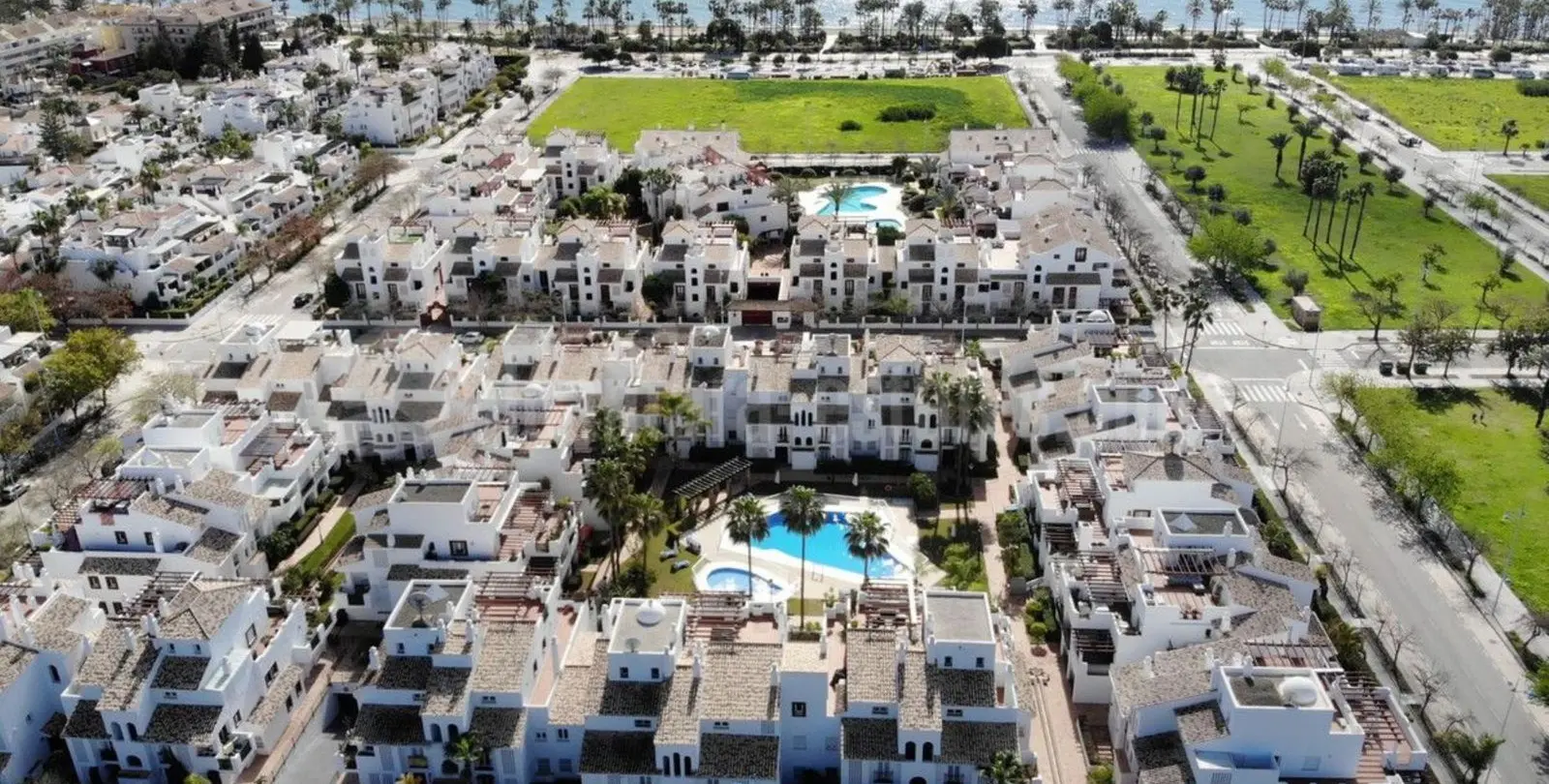 Sale of middle floor apartment in San Pedro de Alcántara 1