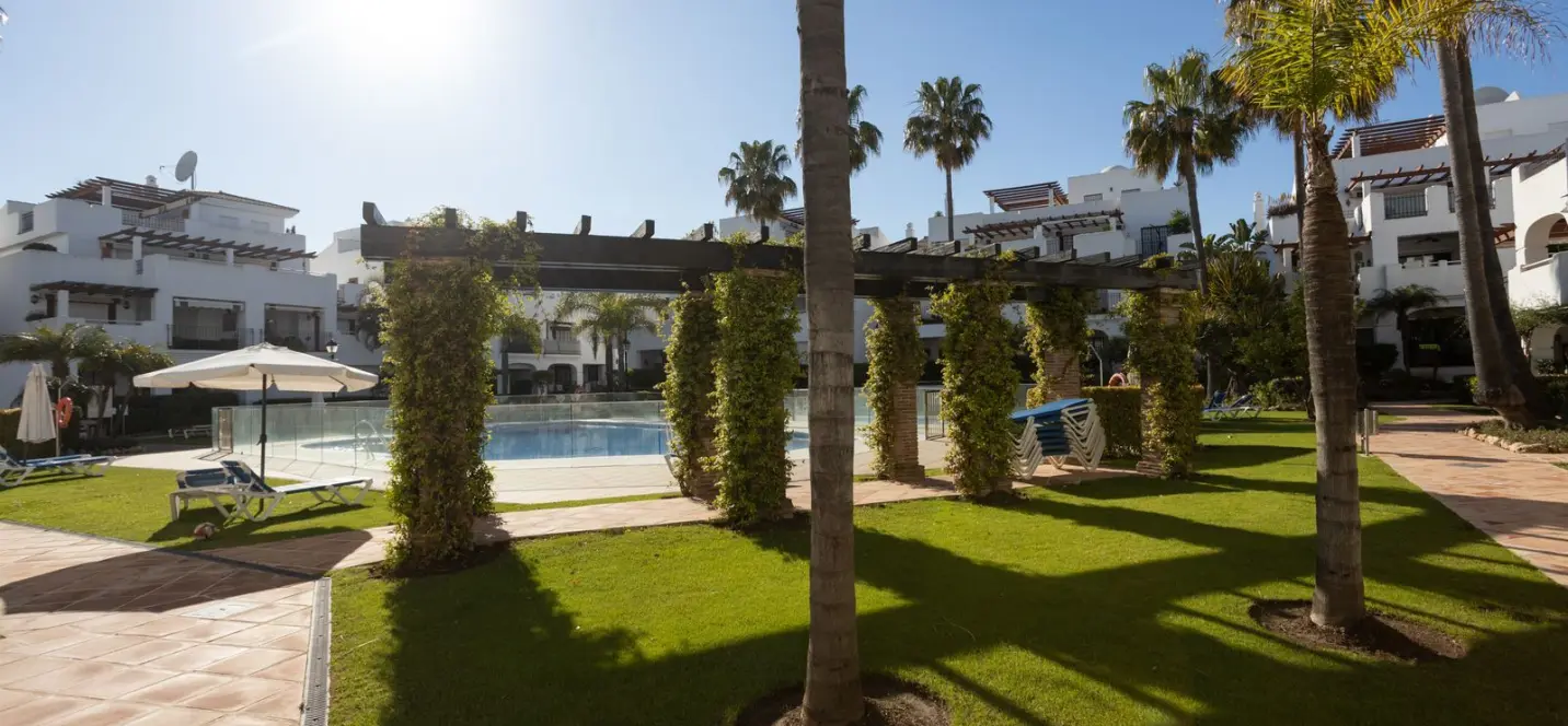 Продажа апартаментов на среднем этаже в San Pedro de Alcántara 2