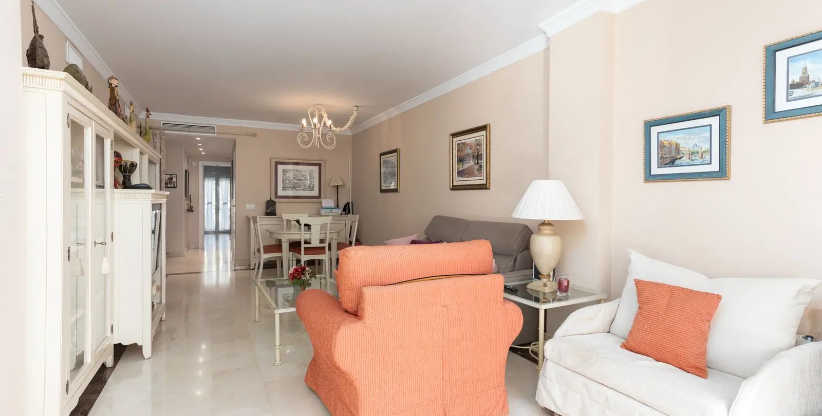 Sale of middle floor apartment in San Pedro de Alcántara 6
