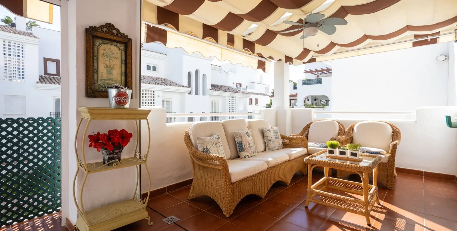 Sale of middle floor apartment in San Pedro de Alcántara 9