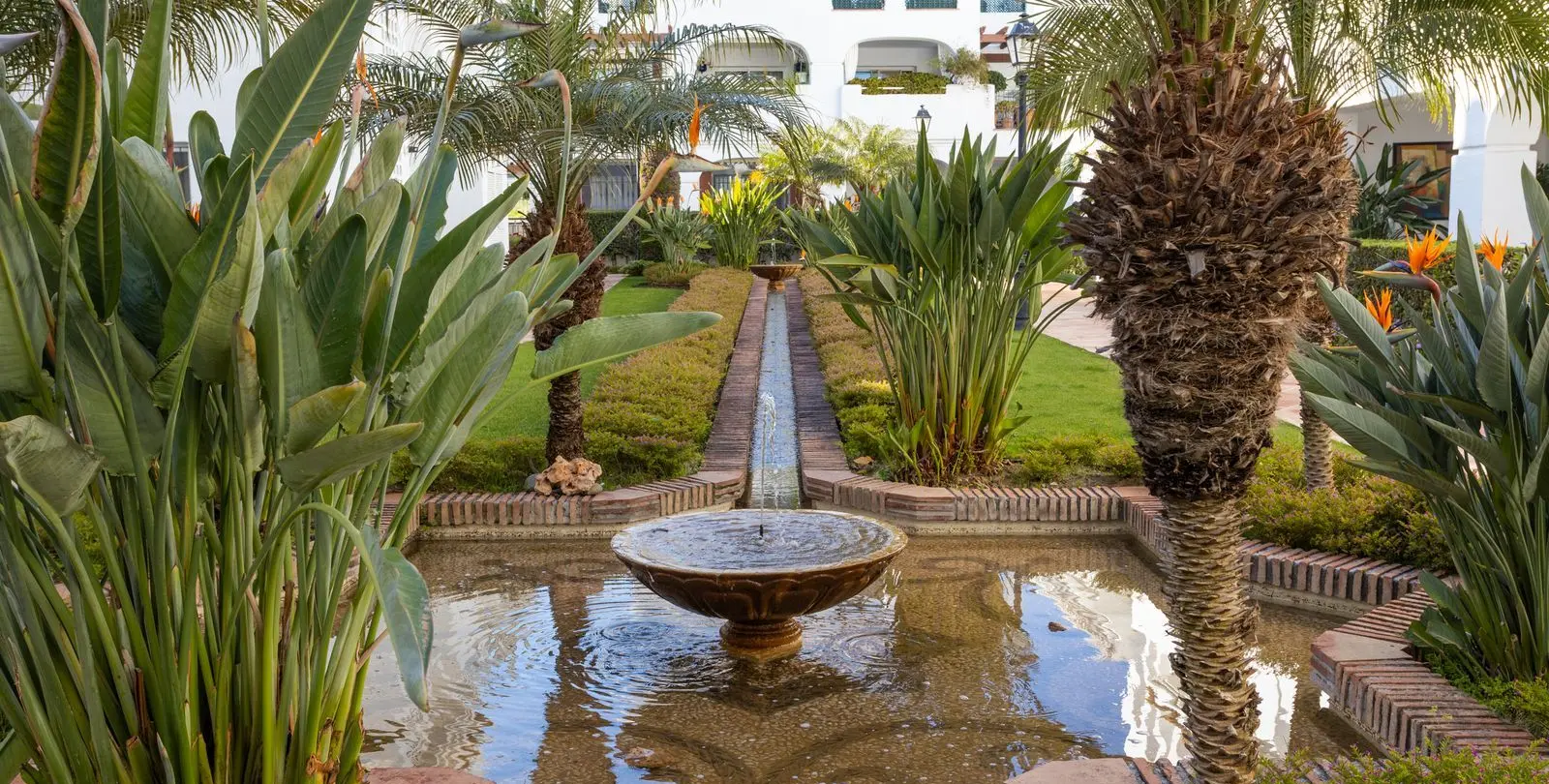 Sale of middle floor apartment in San Pedro de Alcántara 19