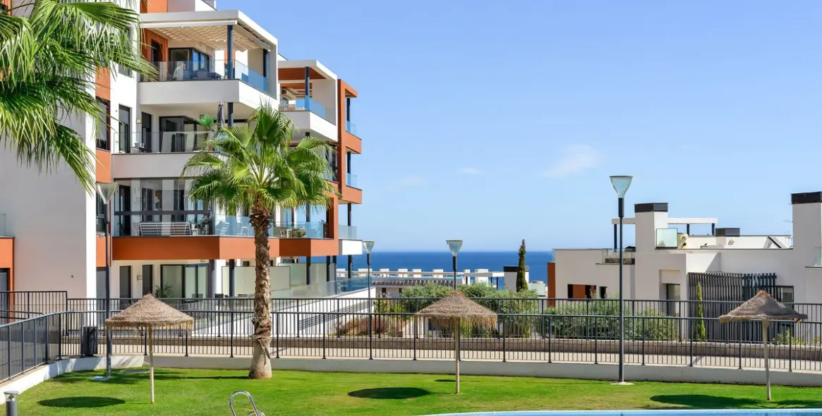 Продажа апартаментов на среднем этаже в Fuengirola 1