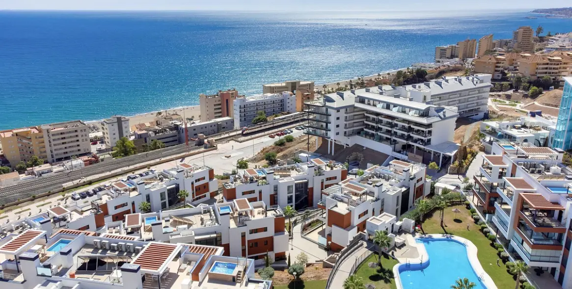 Продажа апартаментов на среднем этаже в Fuengirola 2