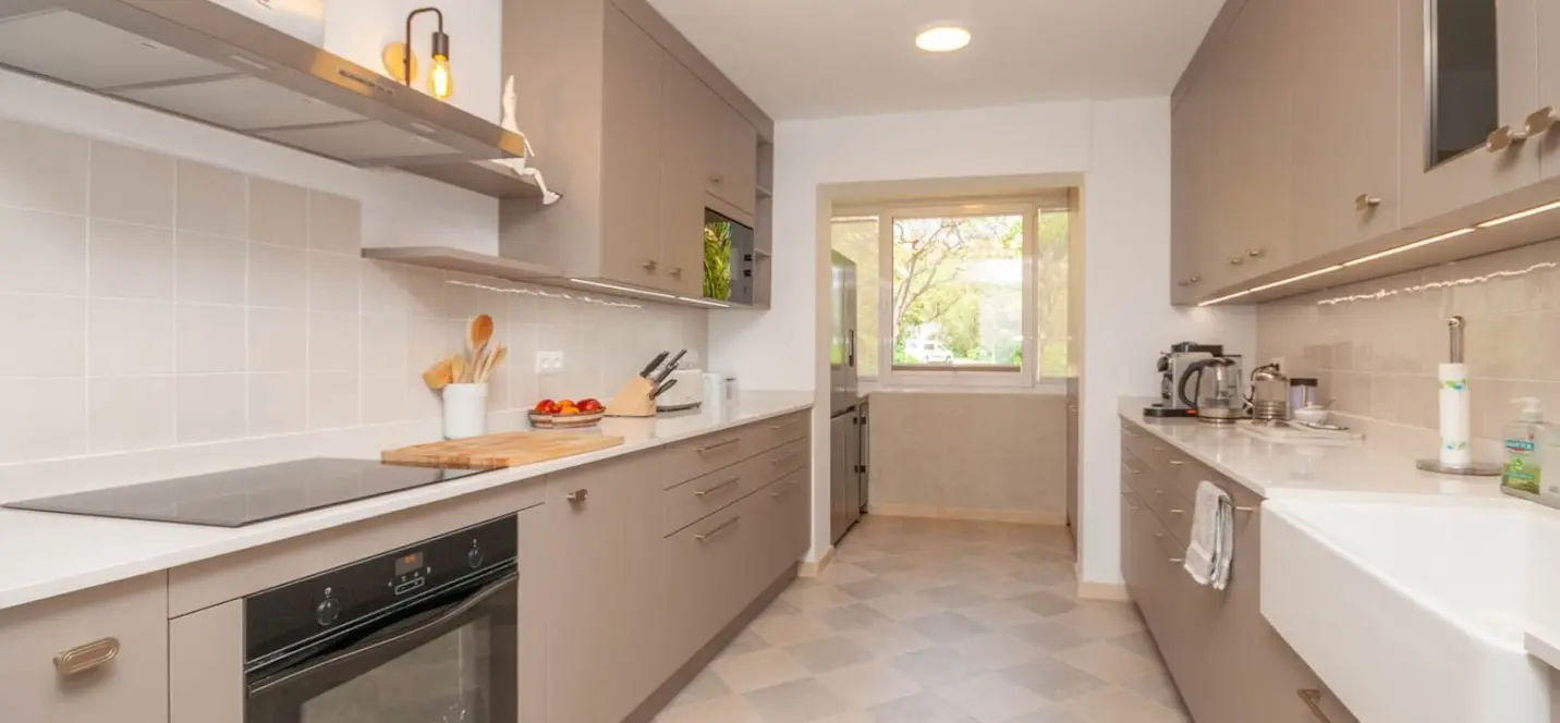Venta de apartamento en planta media en Elviria 3