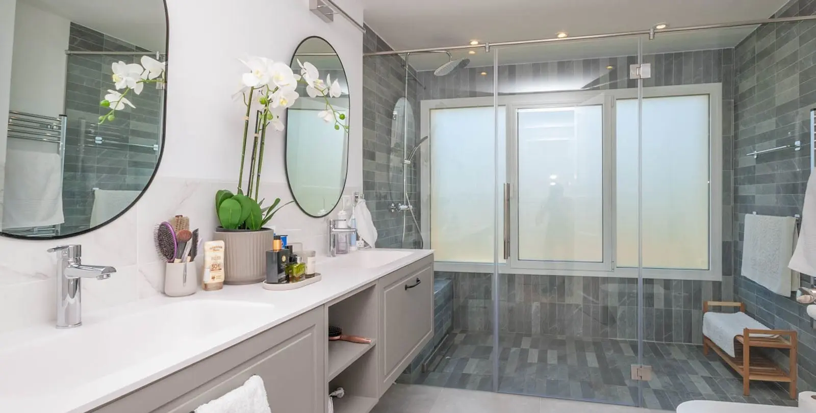 Venta de apartamento en planta media en Elviria 6