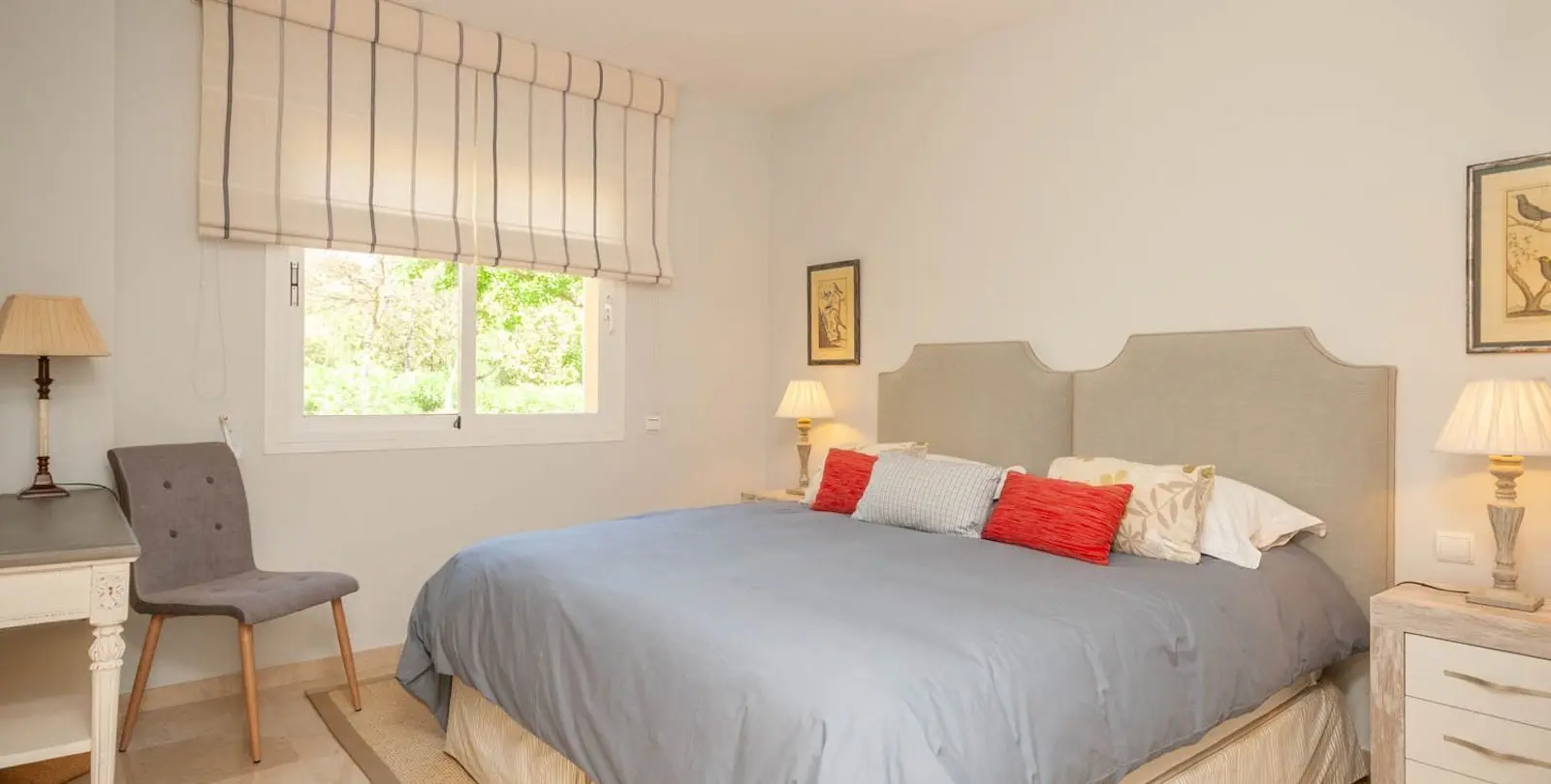 Venta de apartamento en planta media en Elviria 7