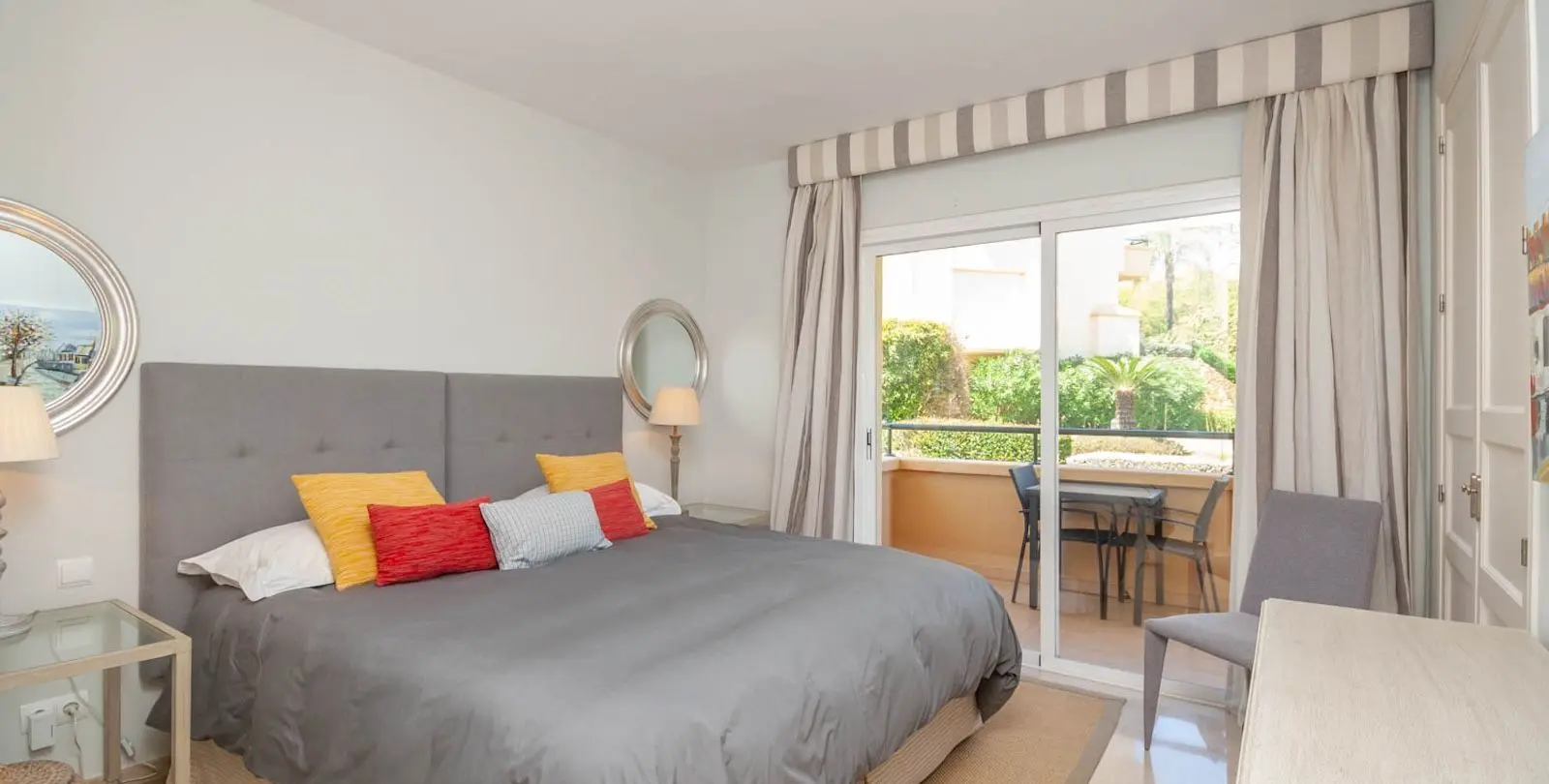 Venta de apartamento en planta media en Elviria 9