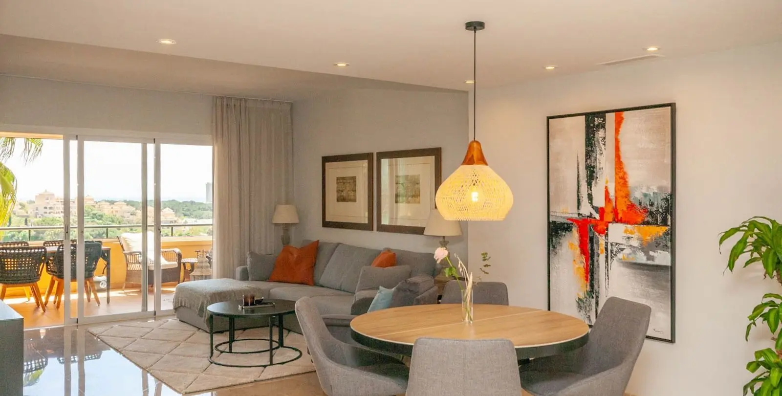 Venta de apartamento en planta media en Elviria 11