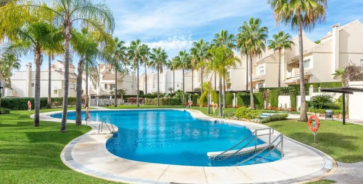 Venta de adosado en Marbella 2