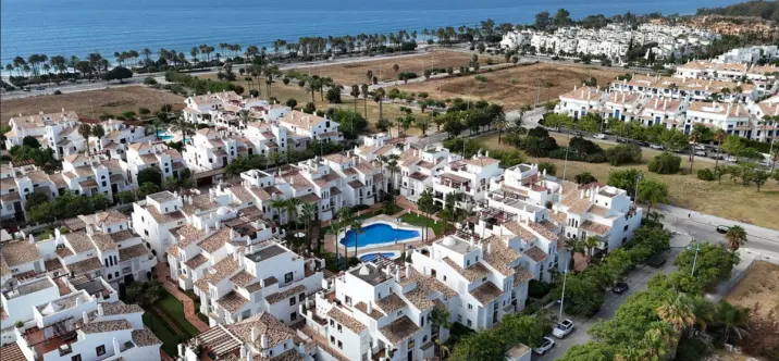 Продажа апартаментов на первом этаже в San Pedro de Alcántara 0