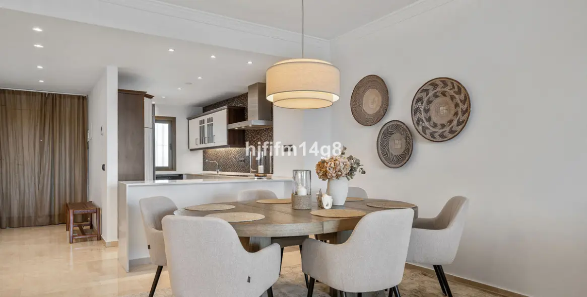 Sale of middle floor apartment in Nueva Andalucía 6
