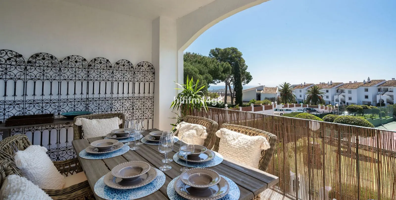 Продажа апартаментов на среднем этаже в Nueva Andalucía 1