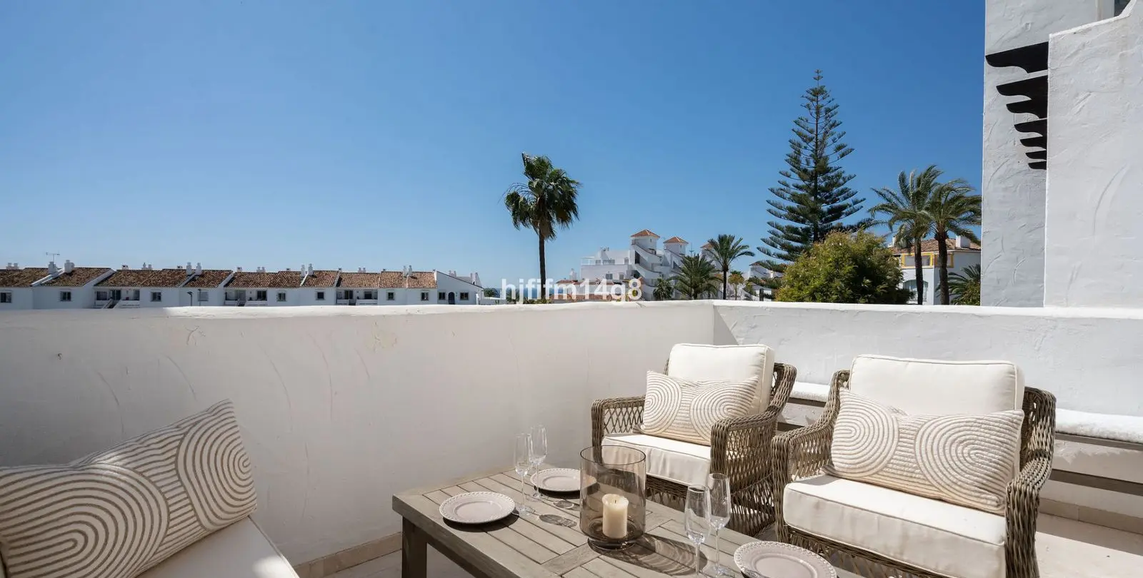 Продажа апартаментов на среднем этаже в Nueva Andalucía 15
