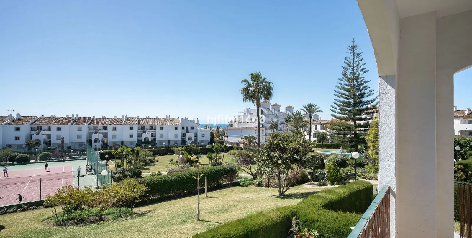 Продажа апартаментов на среднем этаже в Nueva Andalucía 21