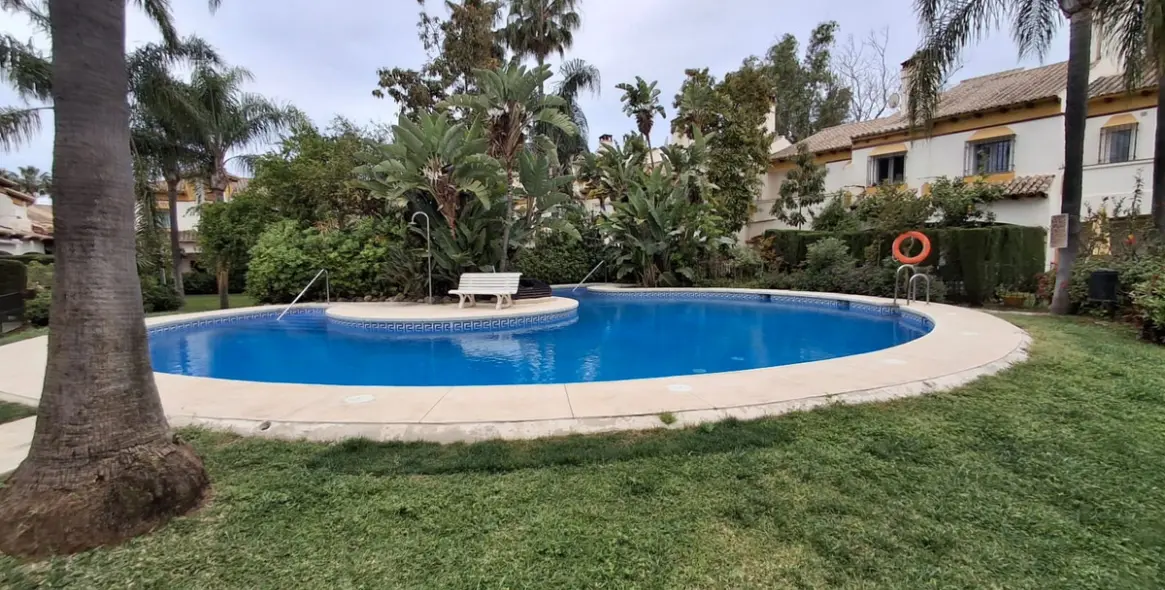 Sale of townhouse in Nueva Andalucía 20
