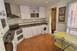 Image 4 thumb