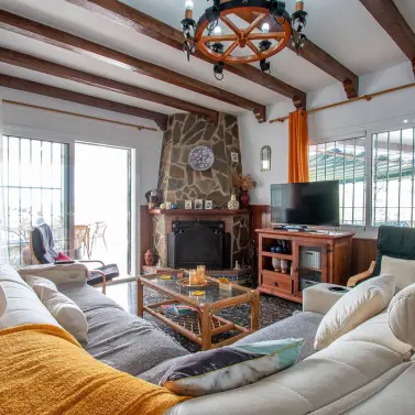 Sale of detached villa in Nerja