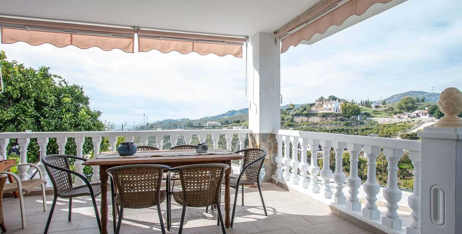 Sale of detached villa in Nerja 13
