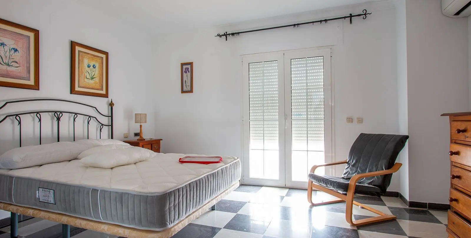 Sale of detached villa in Nerja 19