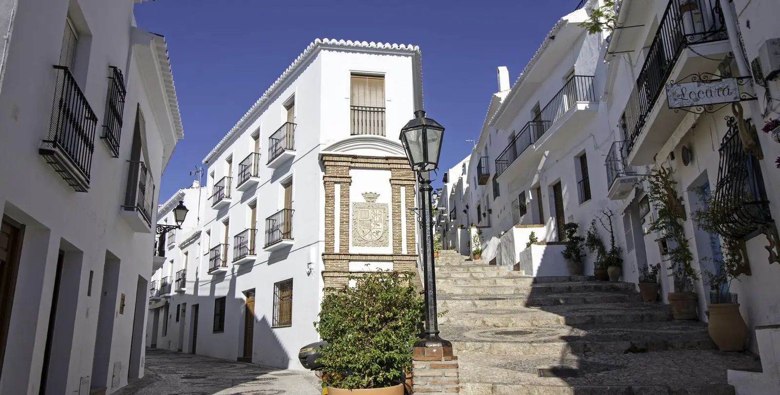 Sale of detached villa in Nerja 26