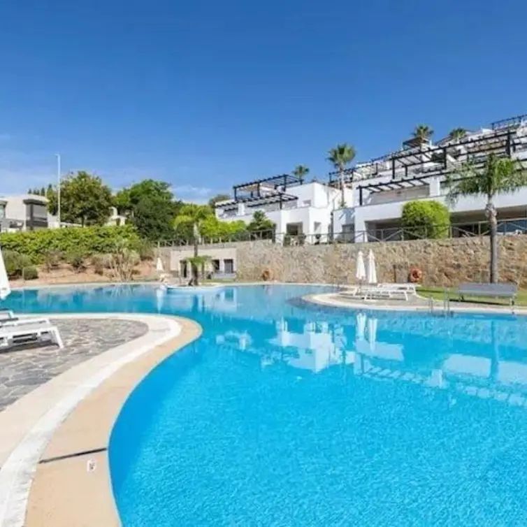 Sale of townhouse in Santa Clara
