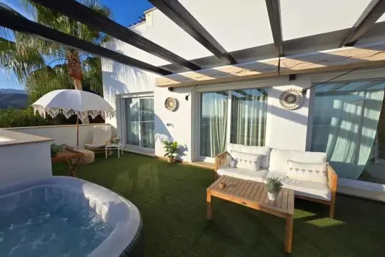 Image 8 thumb