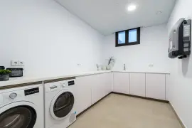 Image 48 thumb