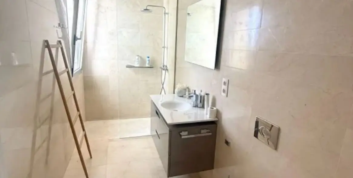 Long-term rent of detached villa in Río Real 11