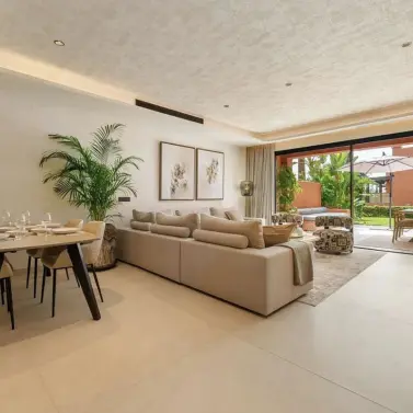 Long-term rent of semi-detached house in The Golden Mile