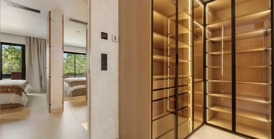 Long-term rent of semi-detached house in The Golden Mile 11