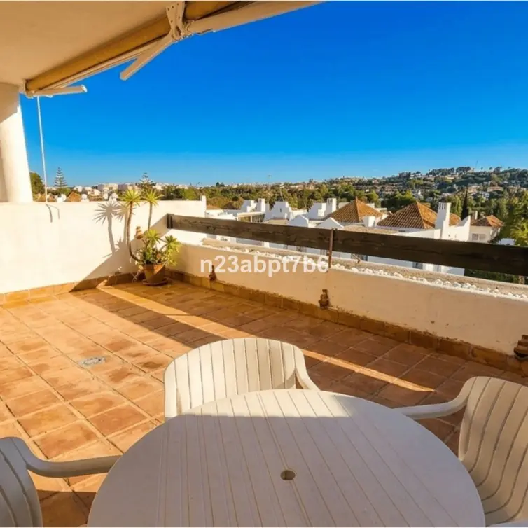 Venta de apartamento en planta media en Nueva Andalucía