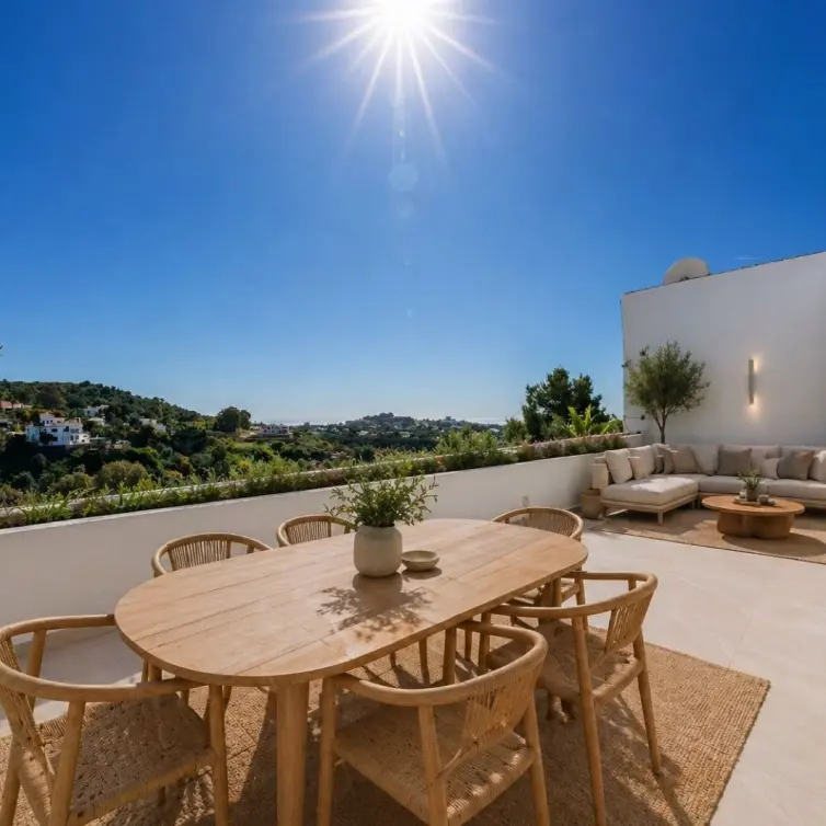 Sale of middle floor apartment in La Quinta