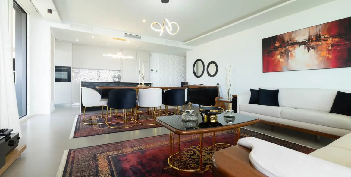 Sale of middle floor apartment in Fuengirola 18