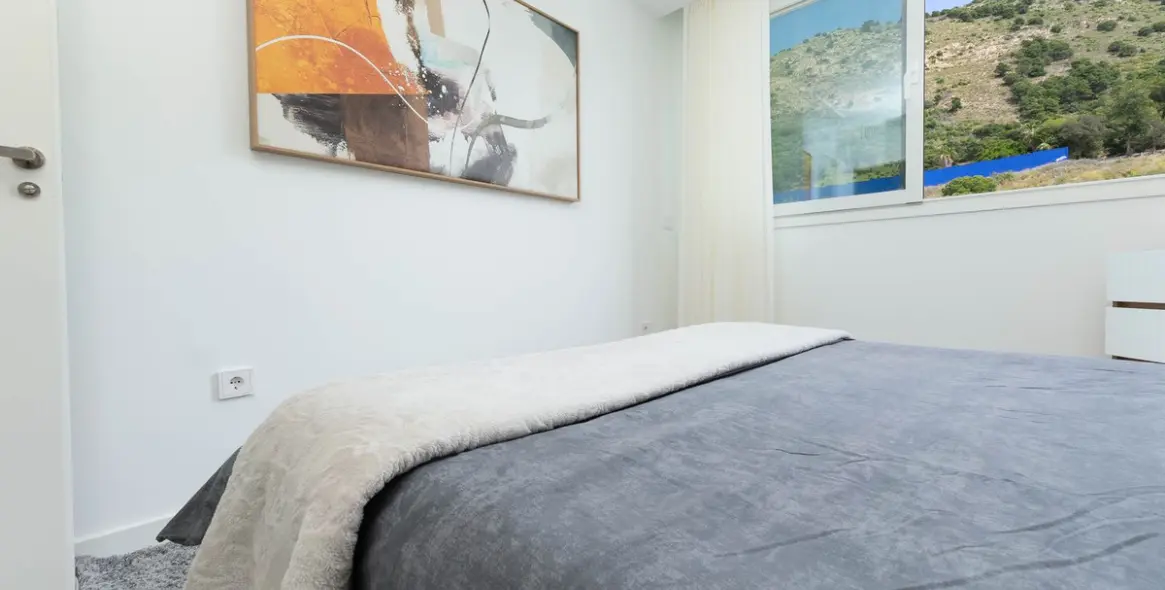 Sale of middle floor apartment in Fuengirola 33