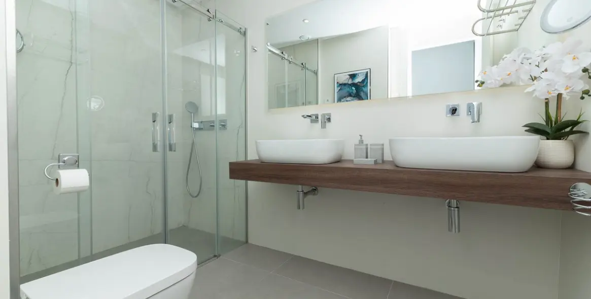Sale of middle floor apartment in Fuengirola 35