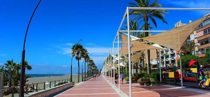Sale of commercial premises in Estepona 3