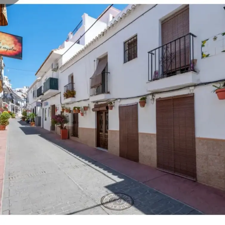 Venta de local comercial en Estepona