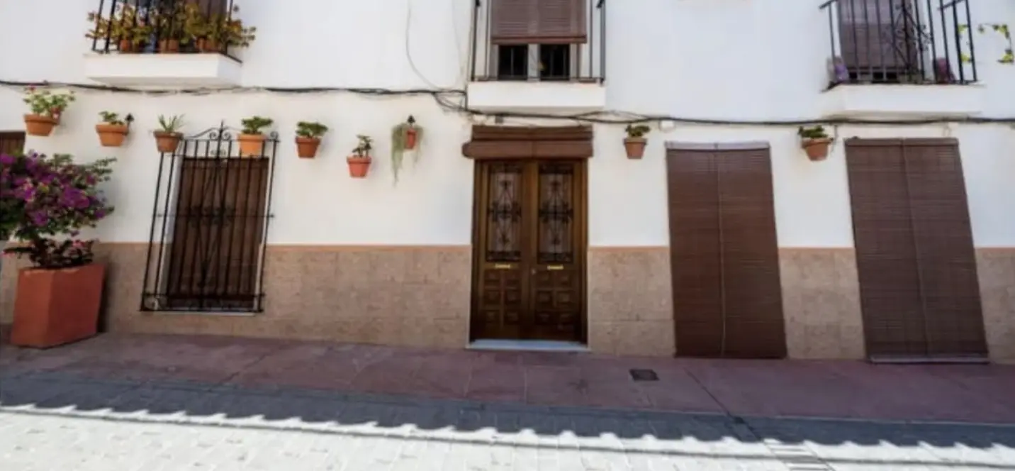 Venta de local comercial en Estepona 4