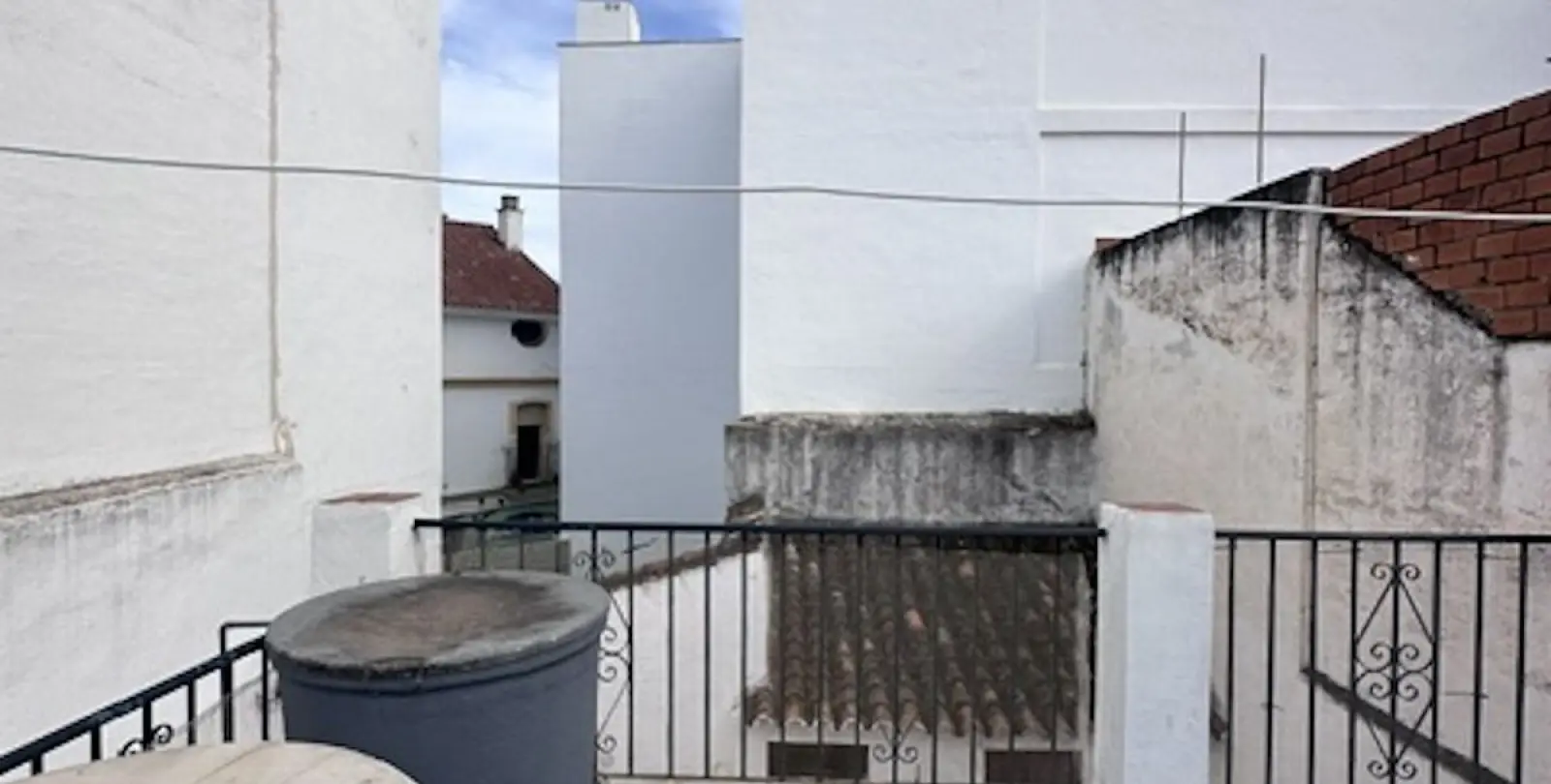 Sale of commercial premises in Estepona 11