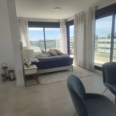 Venta de ático dúplex en Los Alamos