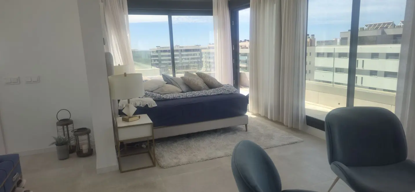 Sale of penthouse duplex in Los Alamos 0