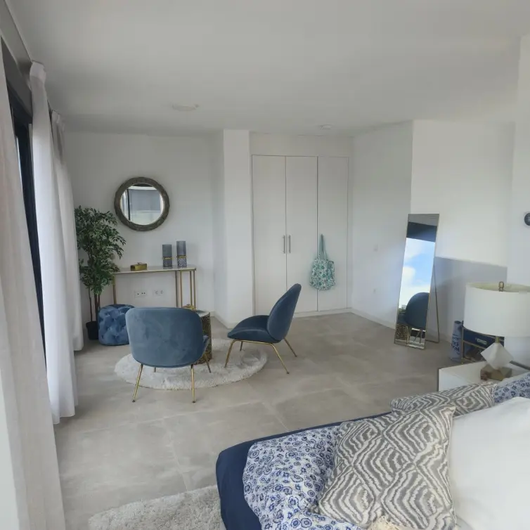 Sale of penthouse duplex in Los Alamos