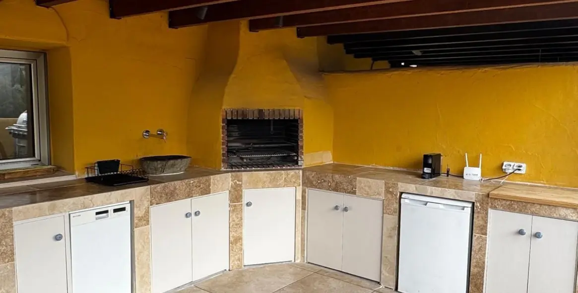Long-term rent of detached villa in Nagüeles 5