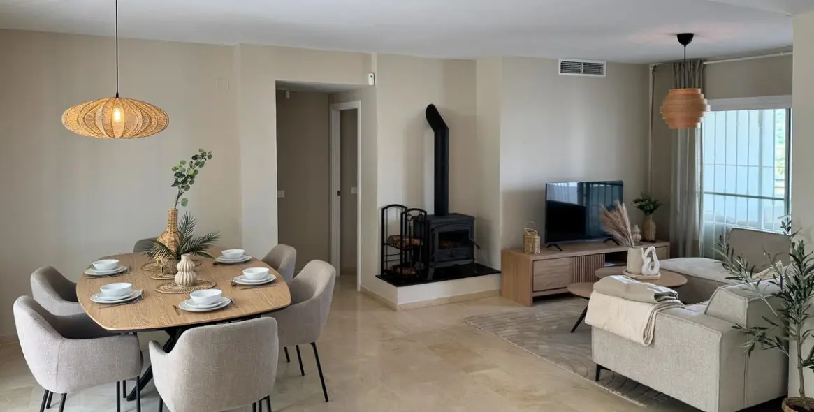 Venta de apartamento en planta media en Estepona 6
