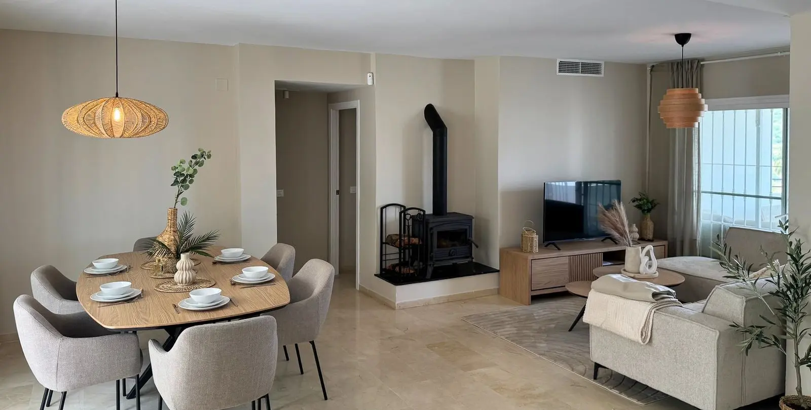 Продажа апартаментов на среднем этаже в Estepona 6