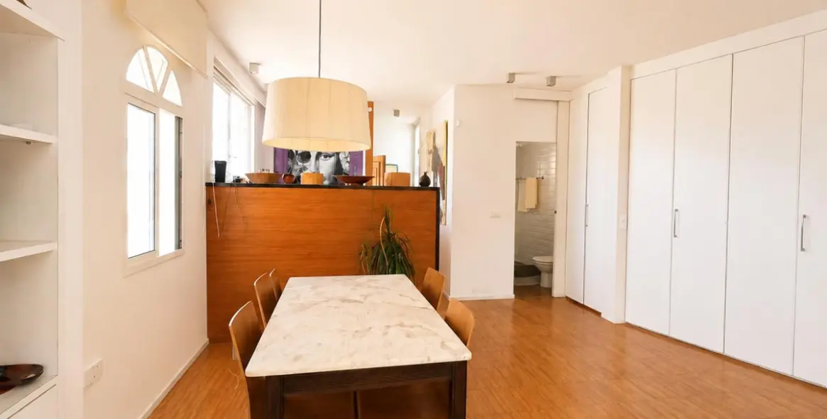 Sale of penthouse in Málaga Centro 12